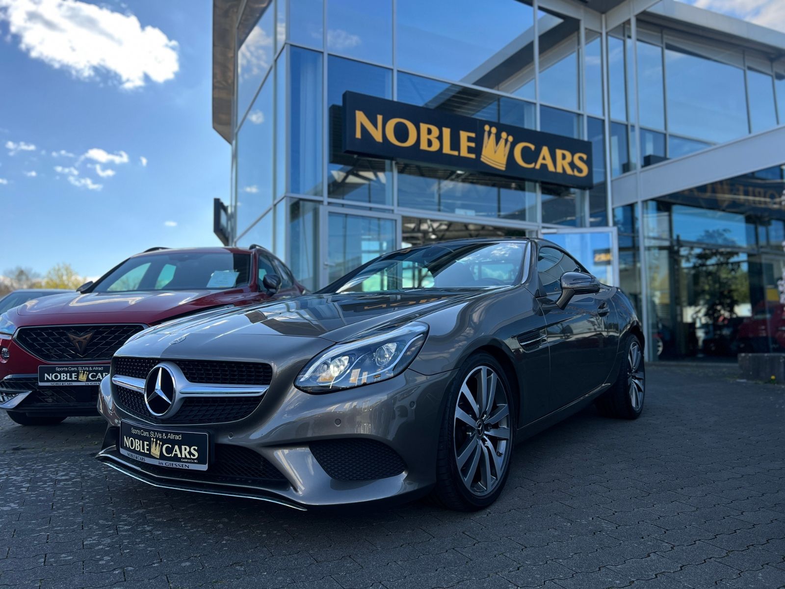 Fahrzeugabbildung Mercedes-Benz SLC 200 LED LEDER NAV SHZ PDC 18"