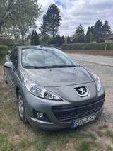 Peugeot 207 cc 2011 Roland Garros  - Peugeot 207 mit Benzin-Antrieb: Cabrio, Automatik
