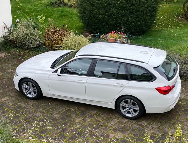 BMW 318D  -Touring - F31