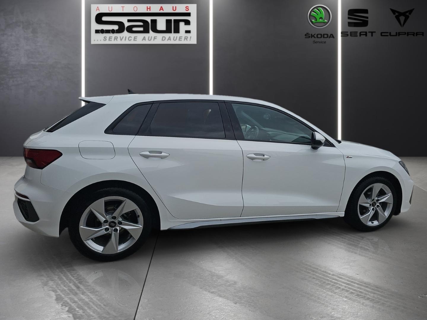 Audi A3 Sportback 30 TFSI S line 1.0 S-tronic SHZ PDC, миниатюра 3