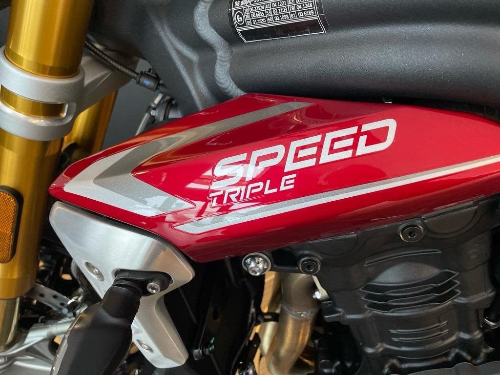 Fahrzeugabbildung Triumph Speed Triple 1200 RS ab sofort lieferbar
