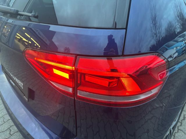 Touran IQ.DRIVE 1.5 TSI DSG ACC Navi 7-Sitzer PD