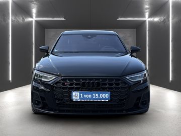 Audi S8 - 9
