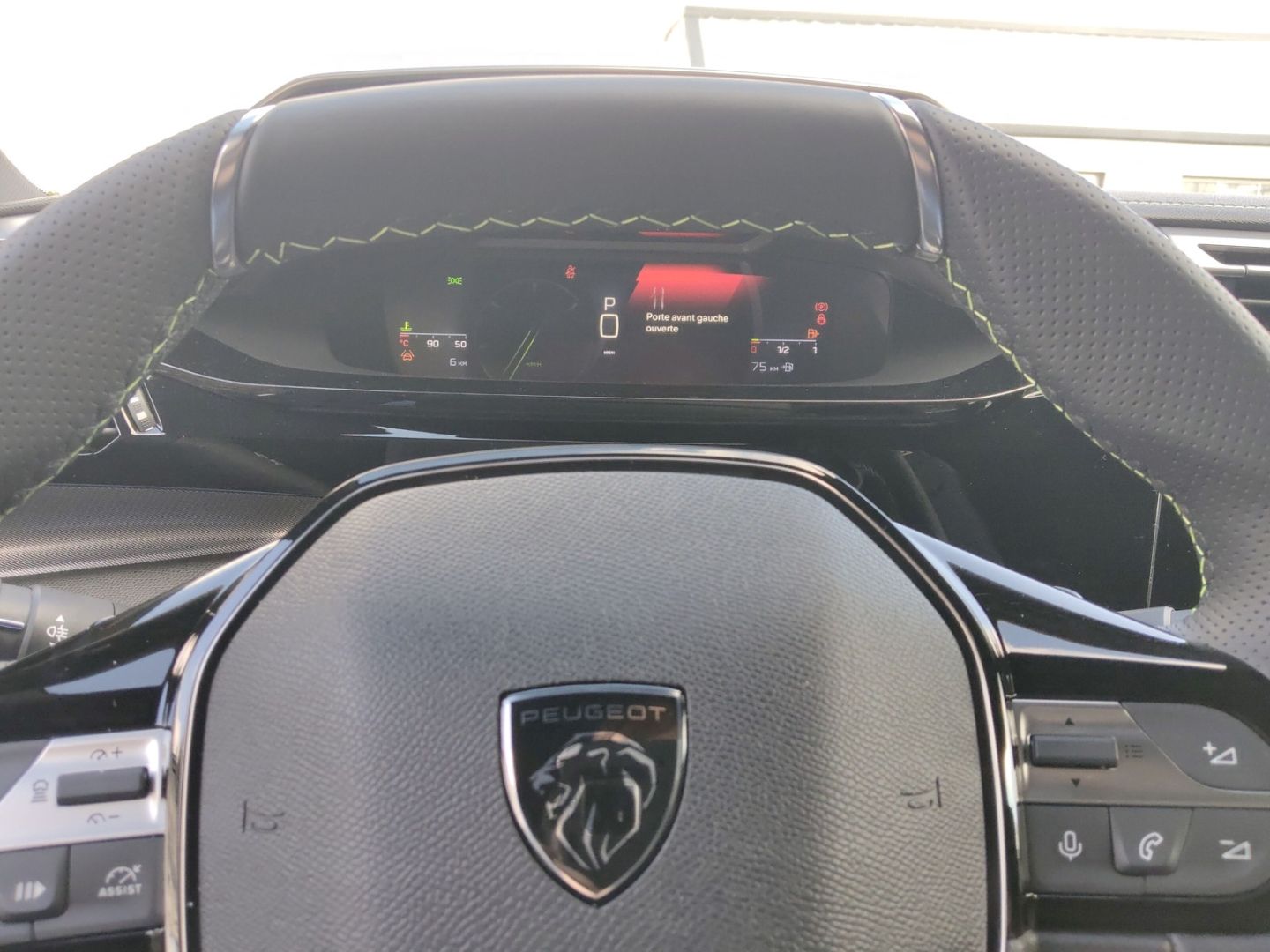 Peugeot 408 - Bild 12