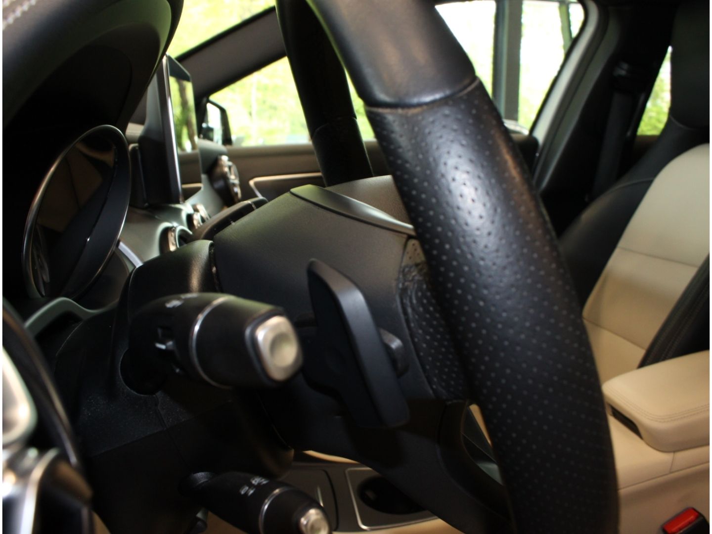 Fahrzeugabbildung Mercedes-Benz GLA 250 - 4Matic*Score*Navi*Pano*Kamera*