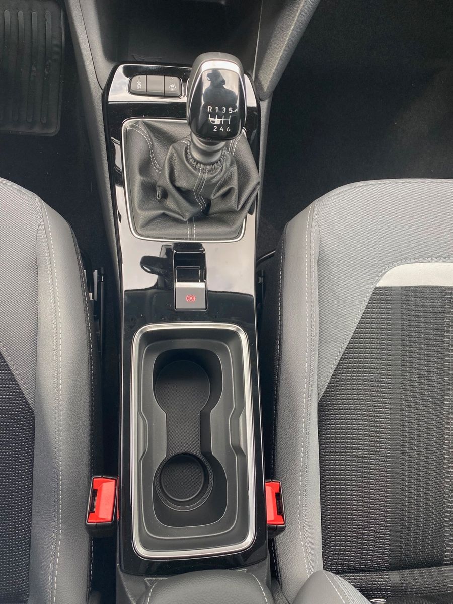 Fahrzeugabbildung Opel Mokka 1.2 Turbo 74kW Edition+ACC+LED+APP CONNECT