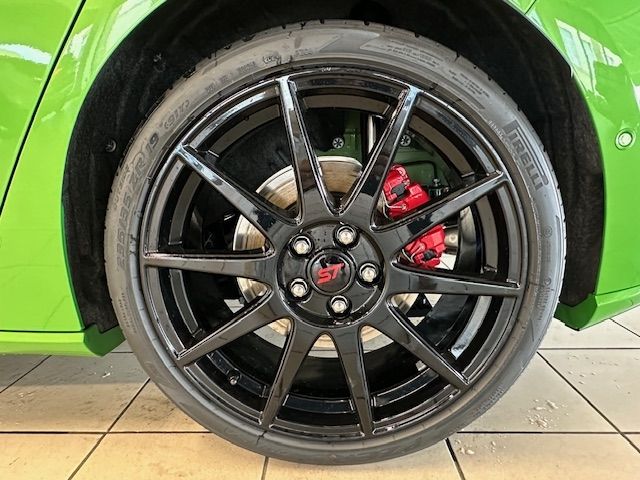 Fahrzeugabbildung Ford Focus ST X 2.3, Track Pack, Performance Sitze, V