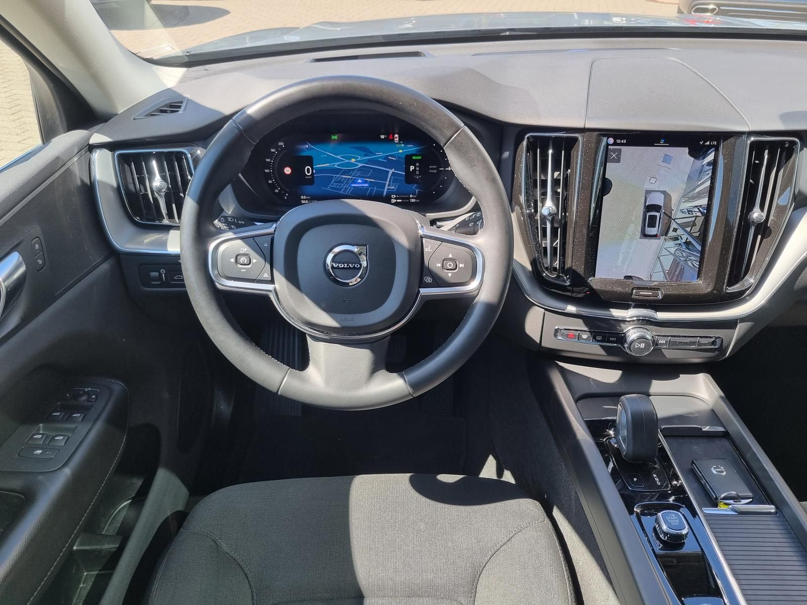 Fahrzeugabbildung Volvo XC60 T6 Recharge Inscription Expression