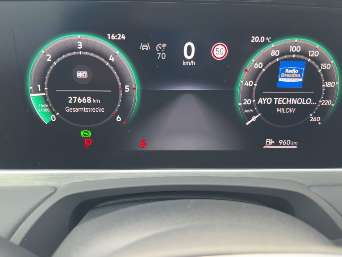 Volkswagen Passat Variant 2.0 TDI DSG Elegance AHZV HUD LED foto 17