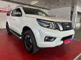 Nissan Navara NP300 Visia Double Cab 4x4 1.Hand - : Vollleder, Lederlenkrad