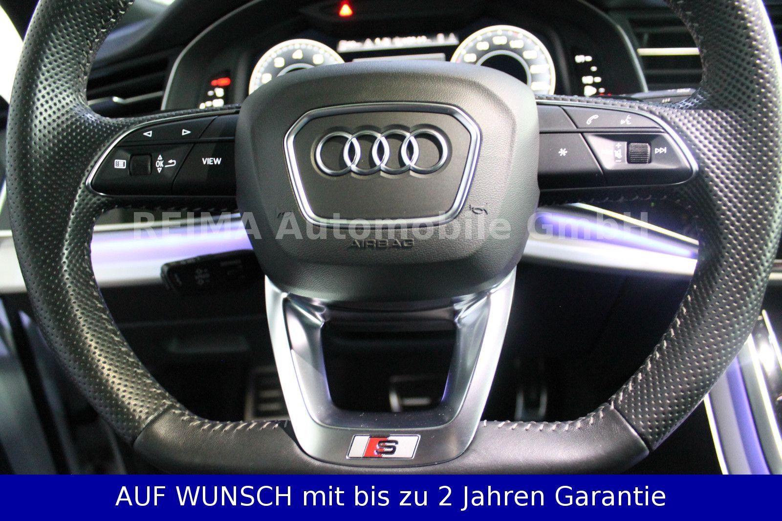 Fahrzeugabbildung Audi Q8 55 TFSI quattro SLine,Pano,Matrix,Massage,HUD