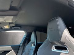 Fahrzeugabbildung Jaguar I-PACE S Performance Sitze 22 Zoll Luftfederung