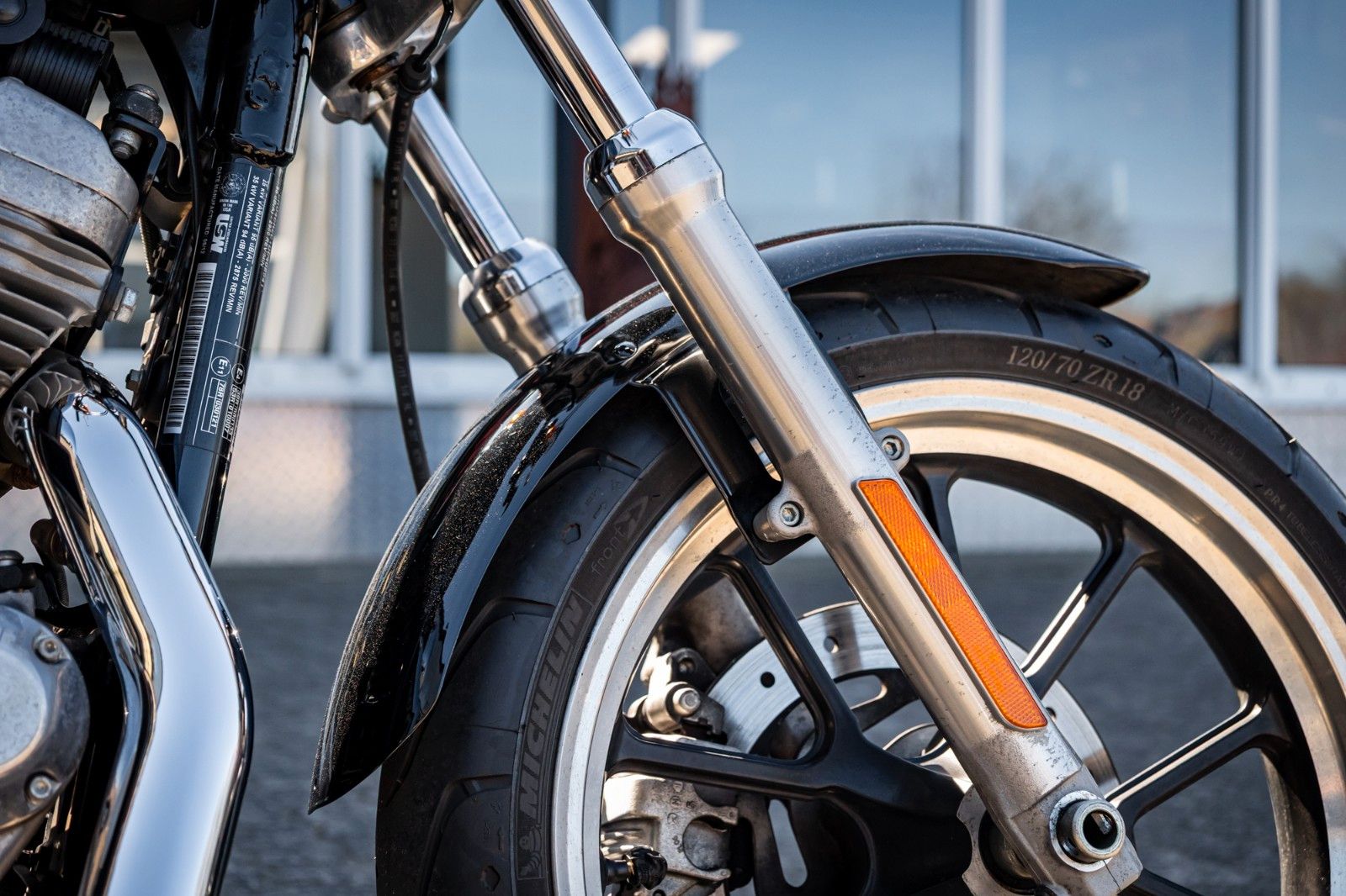 Fahrzeugabbildung Harley-Davidson XL883L SUPERLOW SPORTSTER - A2 TAUGLICH - FALCON