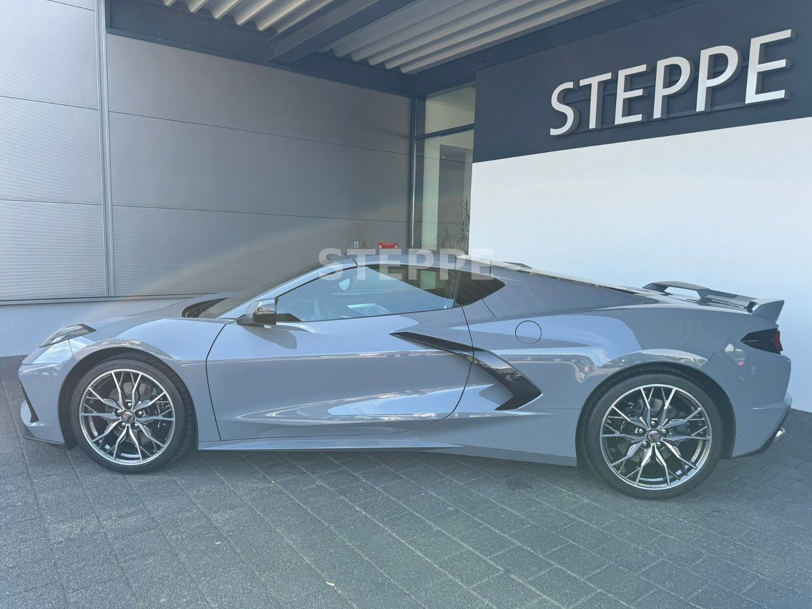 Corvette C8 Stingray Coupe 6,2 V8 3LT Europamodell STEPPE