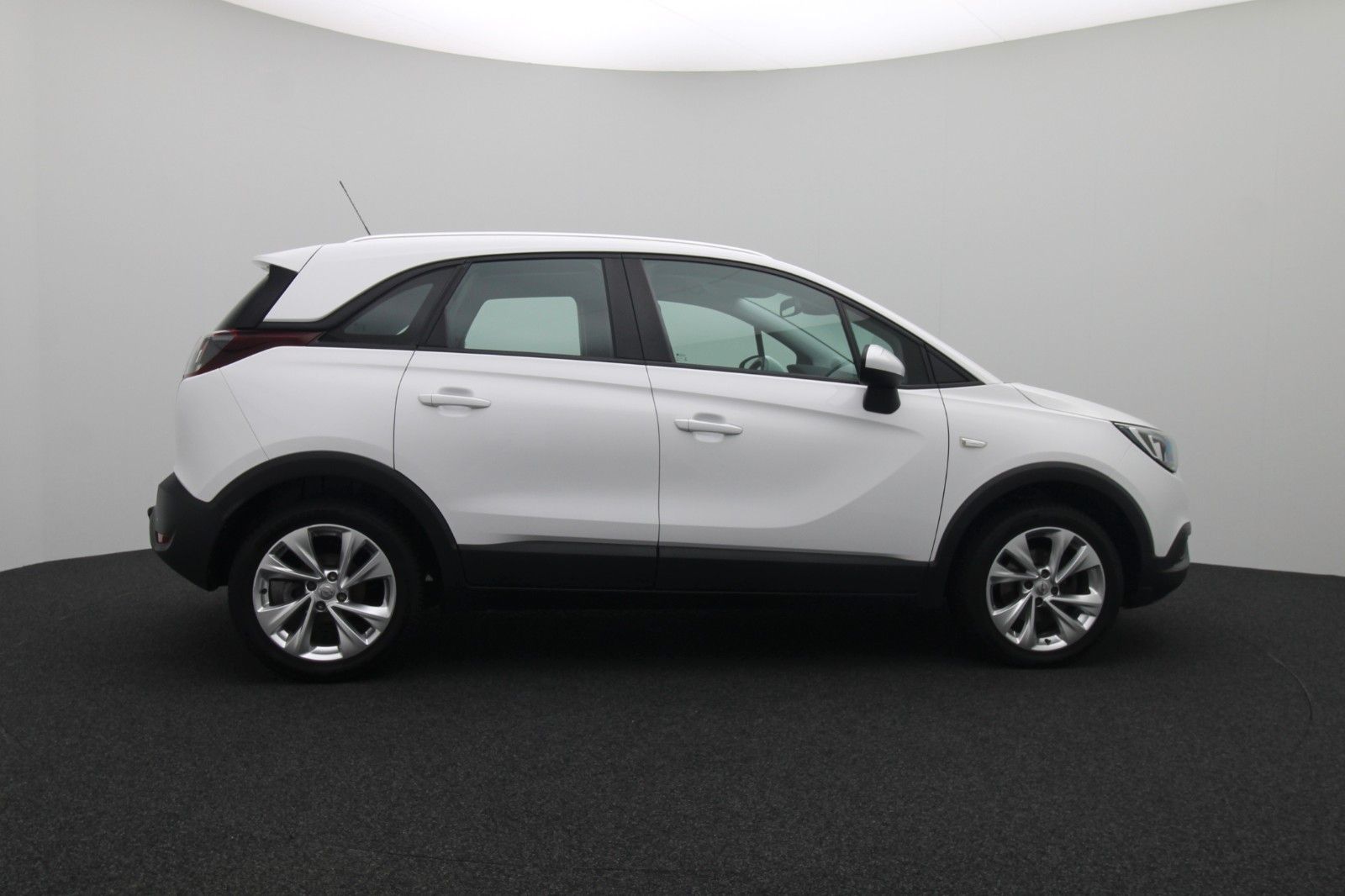 Fahrzeugabbildung Opel Crossland 1.2 Edition Navi