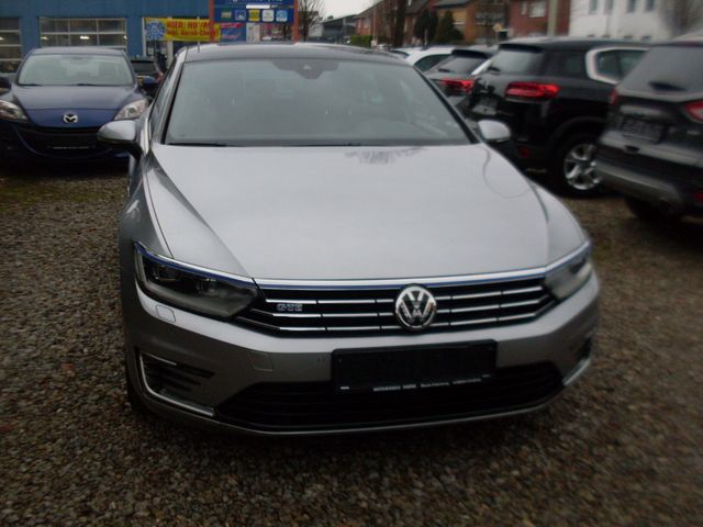 Volkswagen Passat Lim. GTE Pano.Leder.1.Hand