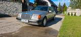 Mercedes-Benz 260E - Mercedes-Benz E 260: Von Privat