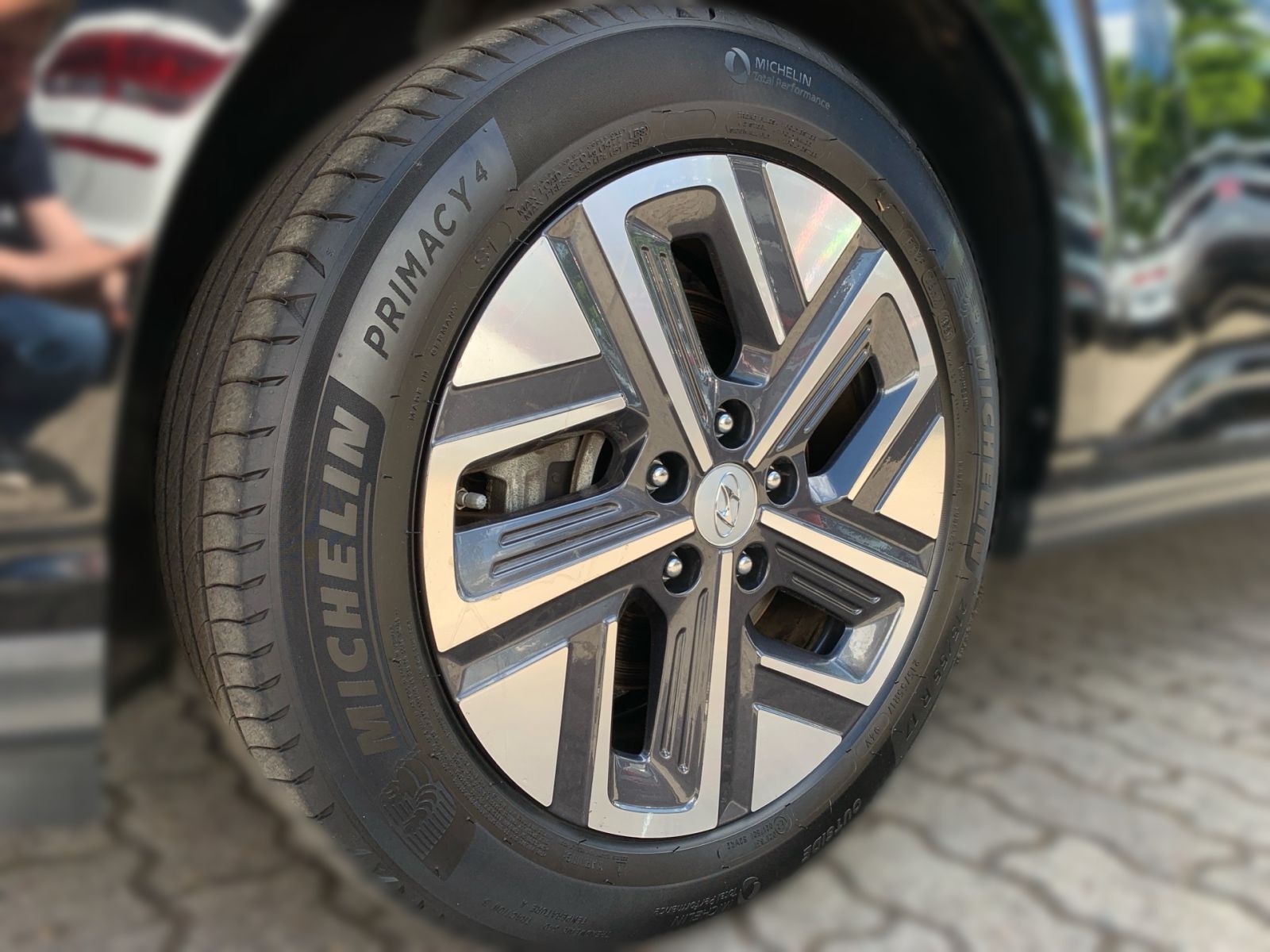 Fahrzeugabbildung Hyundai KONA Edition 30+ 11 kW Navi 1Hd