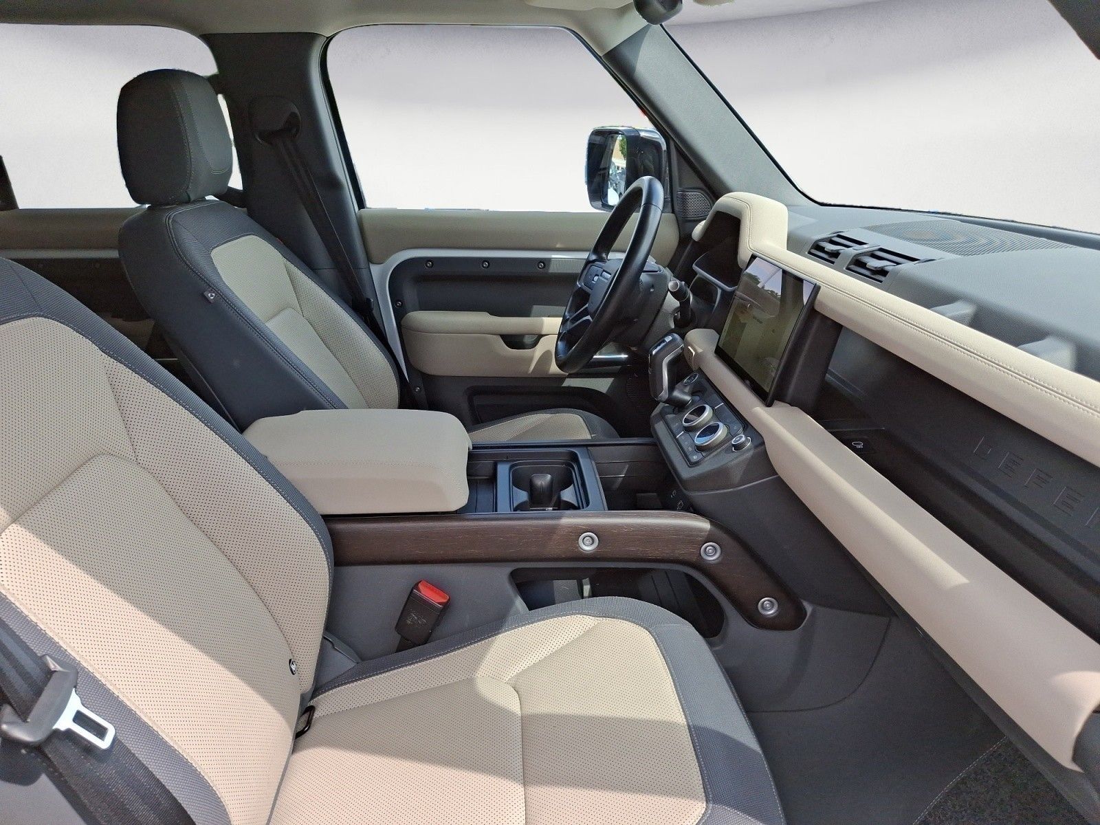 Land Rover Defender 3.0 D300 MHEV X-Dynamic SE 110 *Navi*Ka foto 8