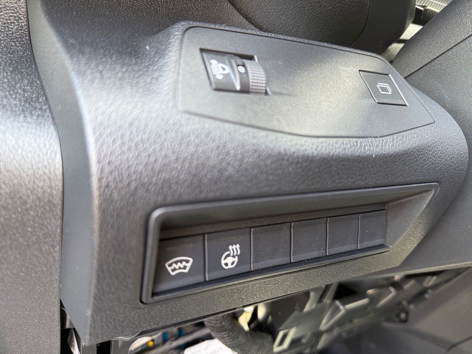 Fahrzeugabbildung Citroën Berlingo Kastenwagen XL Diesel 130 Automatk