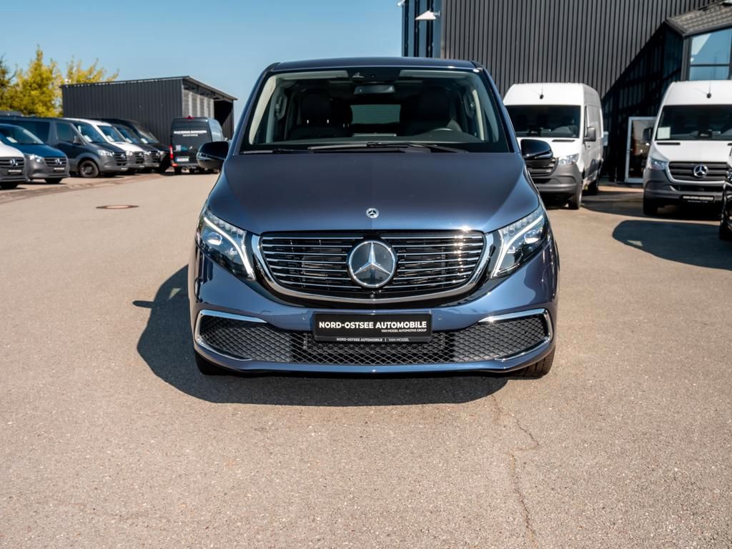Mercedes-Benz EQV 300 AVANTGARDE LANG LED AIRMATIC PANO DISTR imagem 3