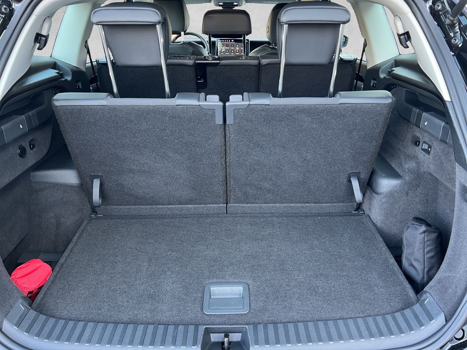 Tayron Life 1.5 TSI DSG Navi*AHK*7-Sitzer