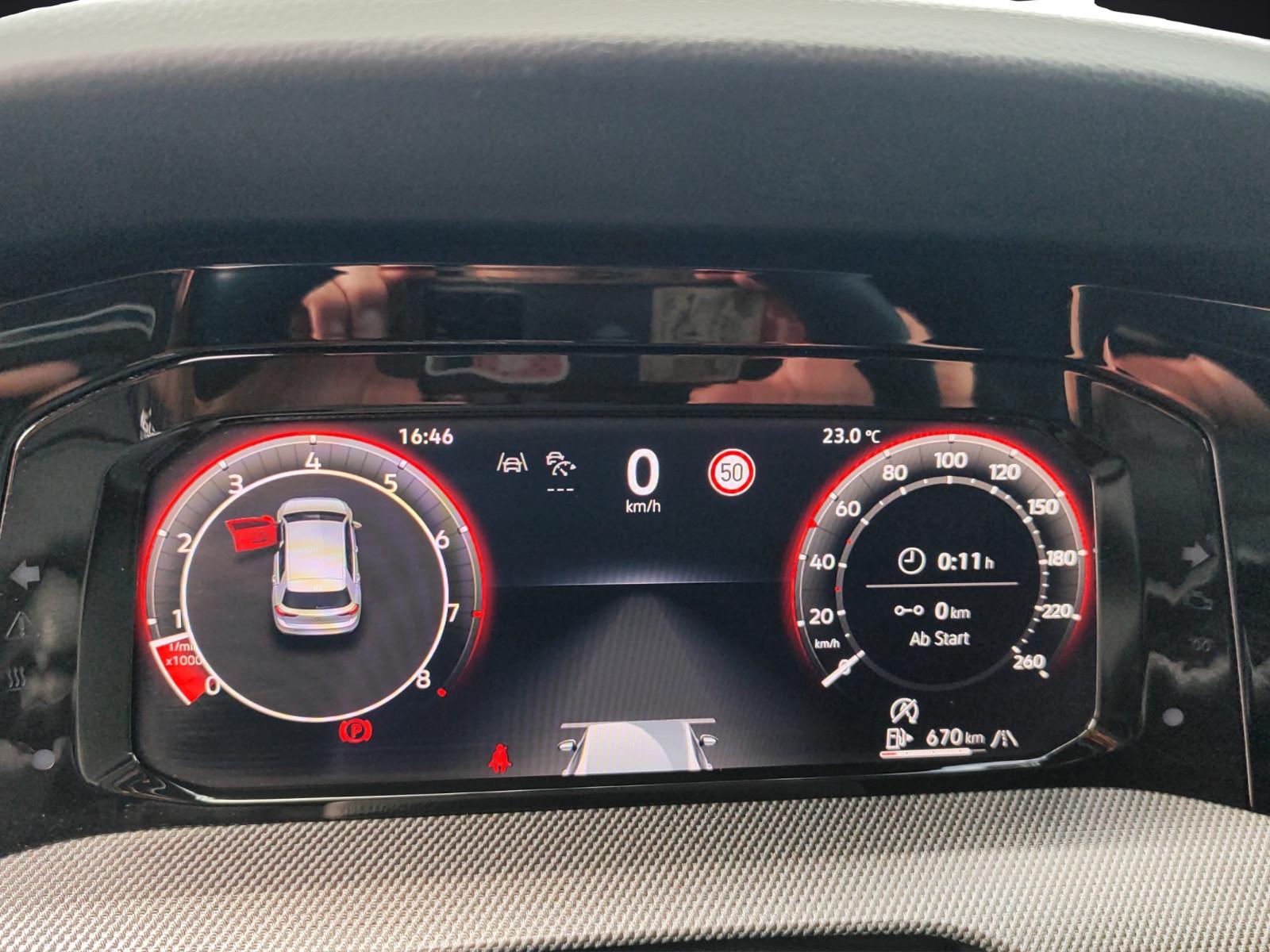 Volkswagen Golf VIII Lim. 1.5 TSI R-Line *Cam*Ambiente*LED, миниатюра 11