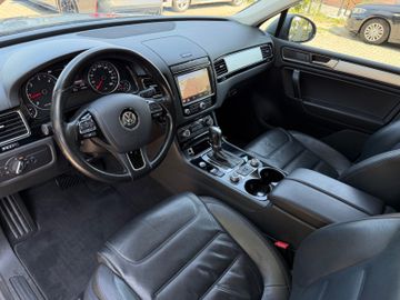 Volkswagen Touareg - 4