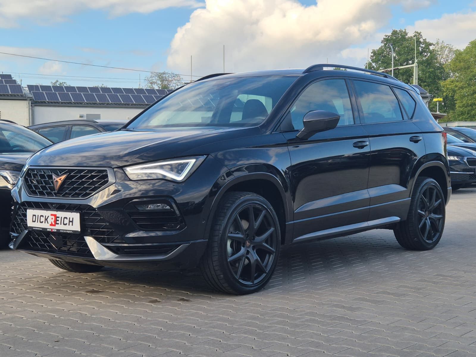 Fahrzeugabbildung CUPRA Ateca 1.5 TSI DSG PANO*DINAMICA*ACC*KAM*AHK*19"