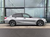 BMW 320 d xDrive M Sport AHK Soundsystem LED HUD Kam - BMW 320: Limousine