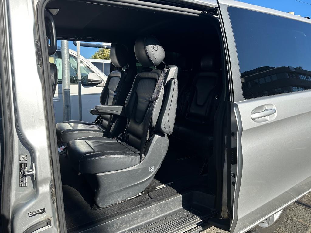 Mercedes-Benz V 220