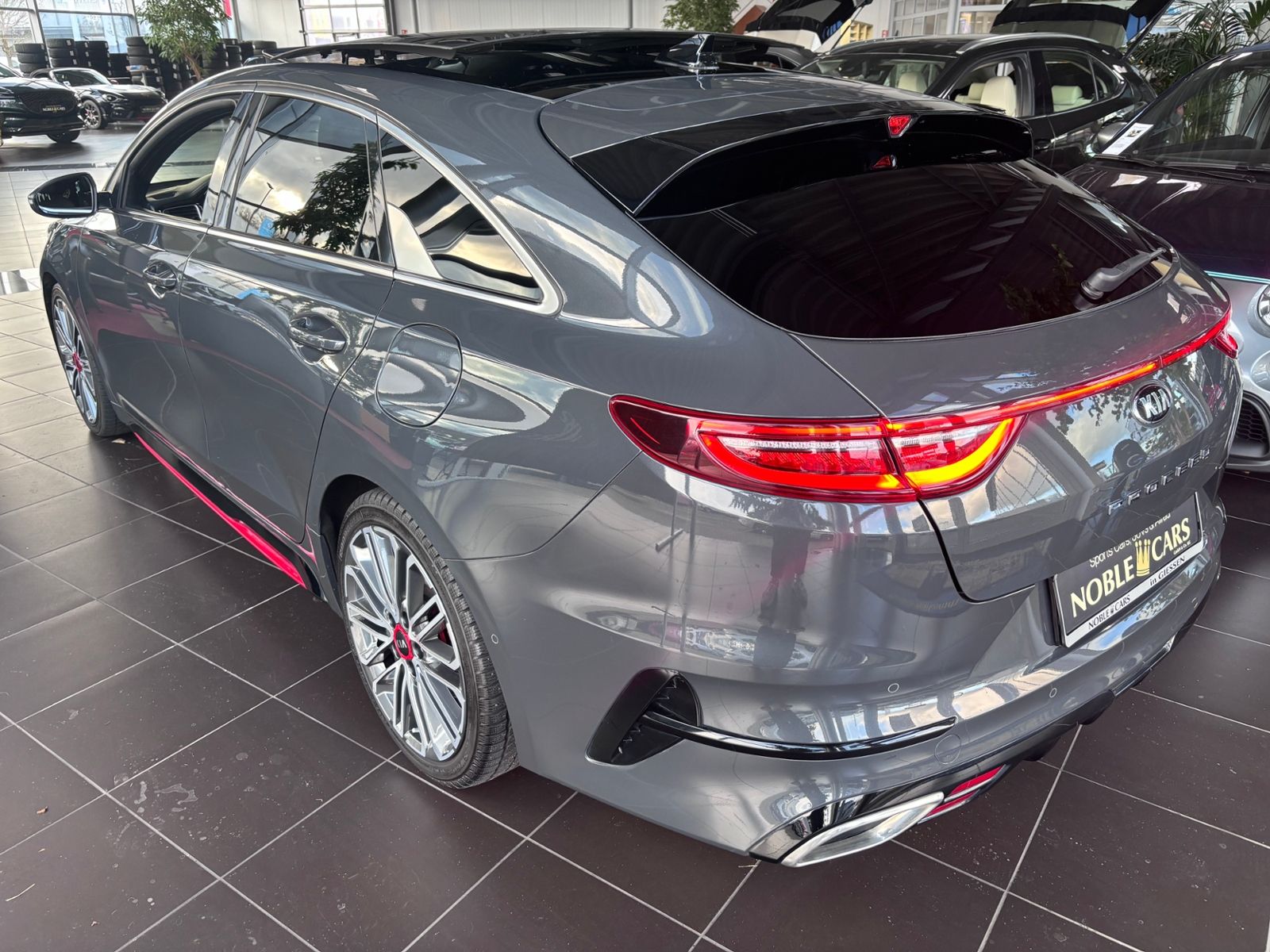 Fahrzeugabbildung Kia ProCeed GT PANO LED NAVI