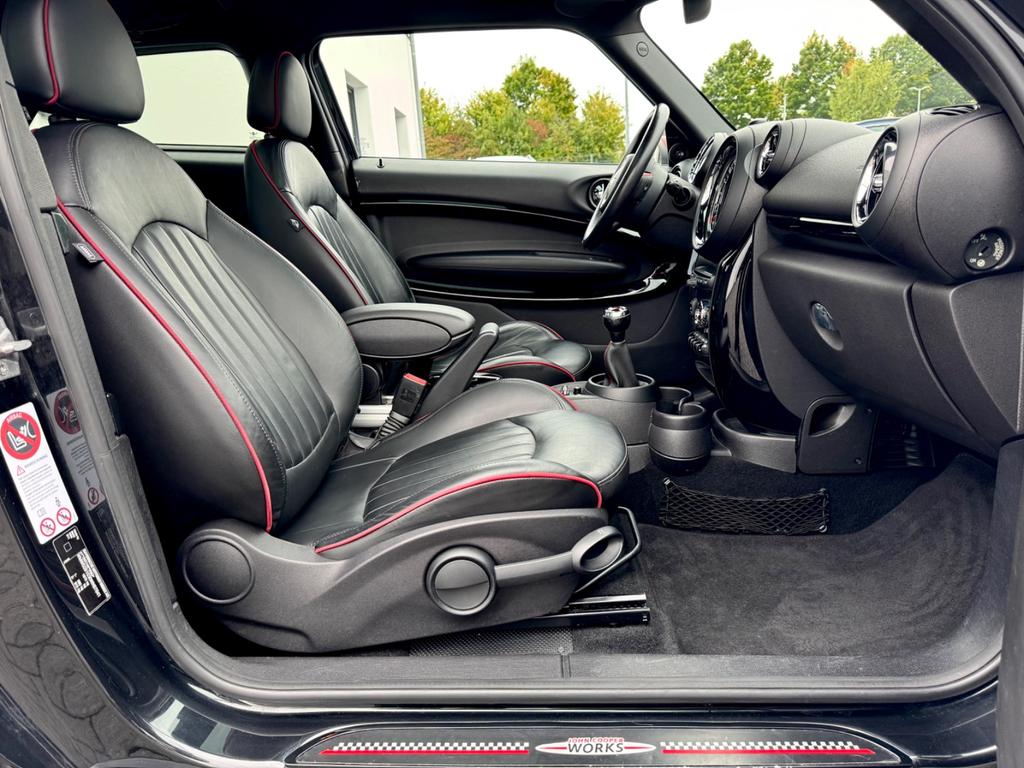 MINI John Cooper Works Paceman