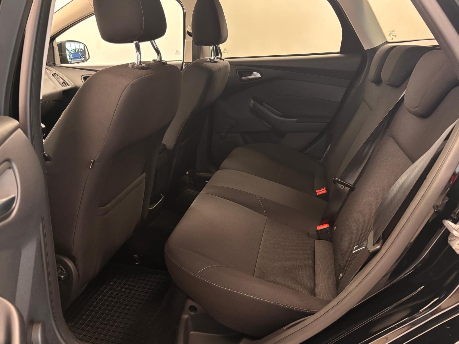 Ford Focus TDCi*Klima*Navi*SHZ*PDC*2.Hand*