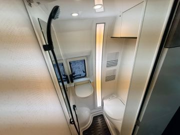 Westfalia James Cook 600 D Premium 18 SOLAR AHK LITHIUM