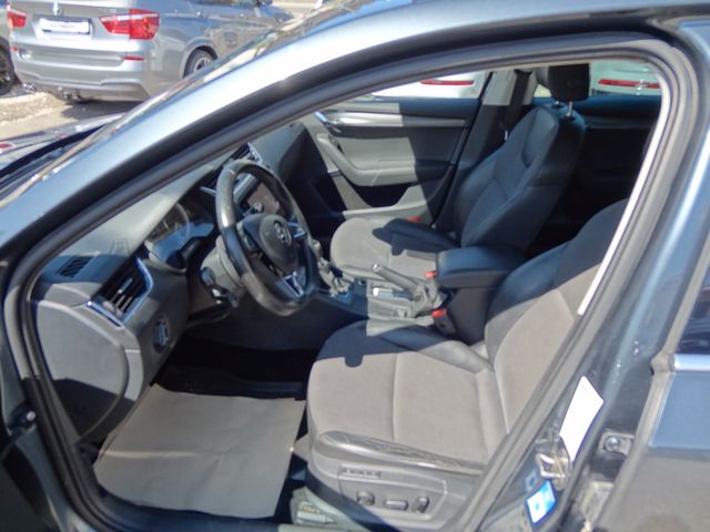 Fahrzeugabbildung Skoda Octavia Combi Style/DSG/AHK/KAM/SitzH/1.Hd/