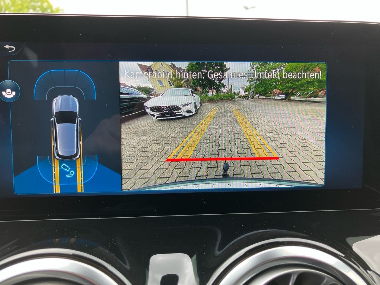 Fahrzeugabbildung Mercedes-Benz GLA 200 AMG AHK Night Multibeam Ambiente Adv.Sou