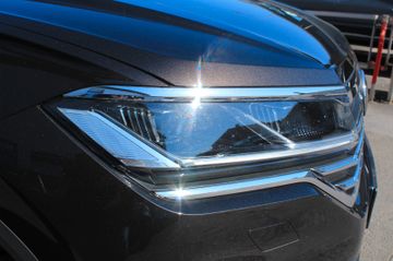 Volkswagen Touareg - 12