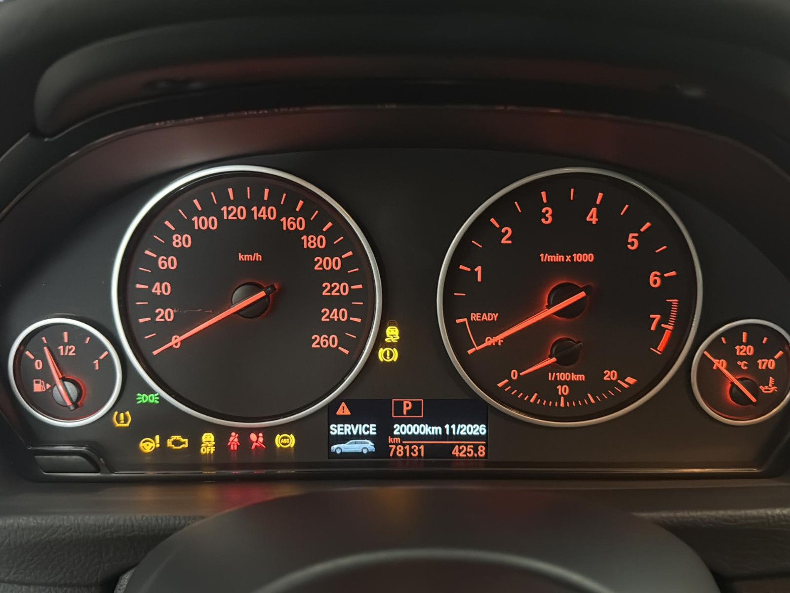 Fahrzeugabbildung BMW 320i Touring / AHK