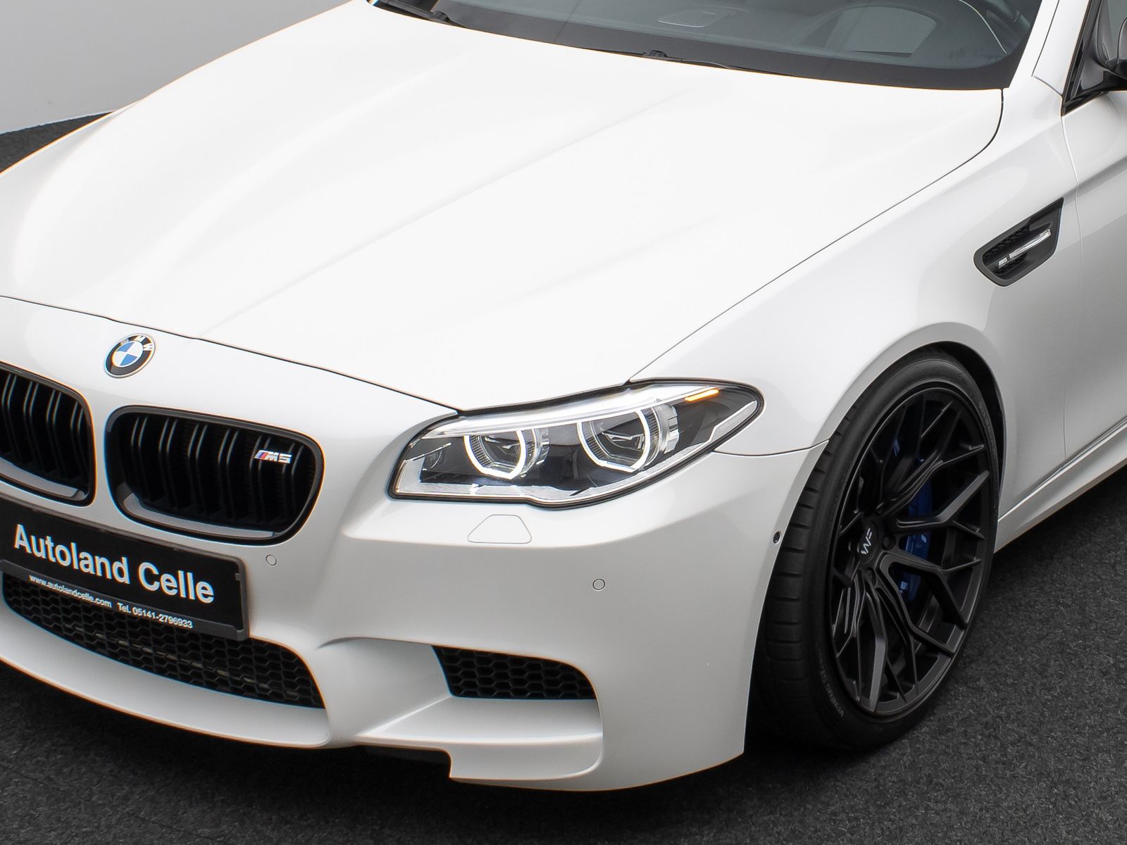 Fahrzeugabbildung BMW M5 Competition Edition 1/200 360°HUD B&O SoftCl
