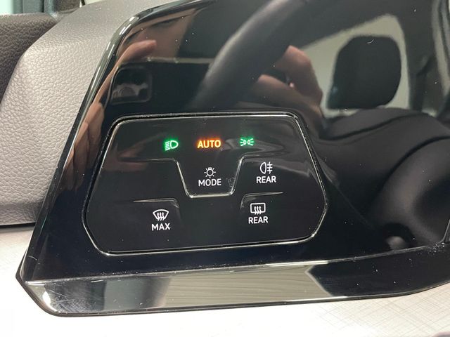 Golf VIII Life 1.5 TSI LED NAVI ACC SHZ