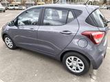 Hyundai i10 1.2 Style Automatik Style Gepflegt wenig KM - Hyundai i10 von privat