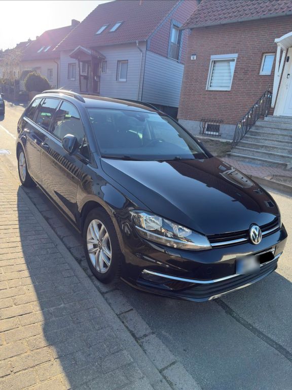 Image of Volkswagen Golf