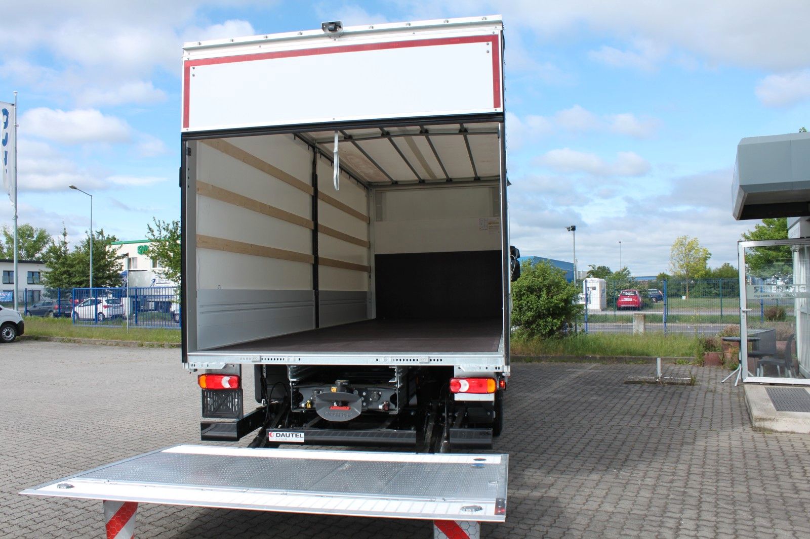 Fahrzeugabbildung Iveco EuroCargo ML140E28/P EVI_E