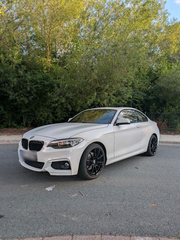 Image of BMW 220