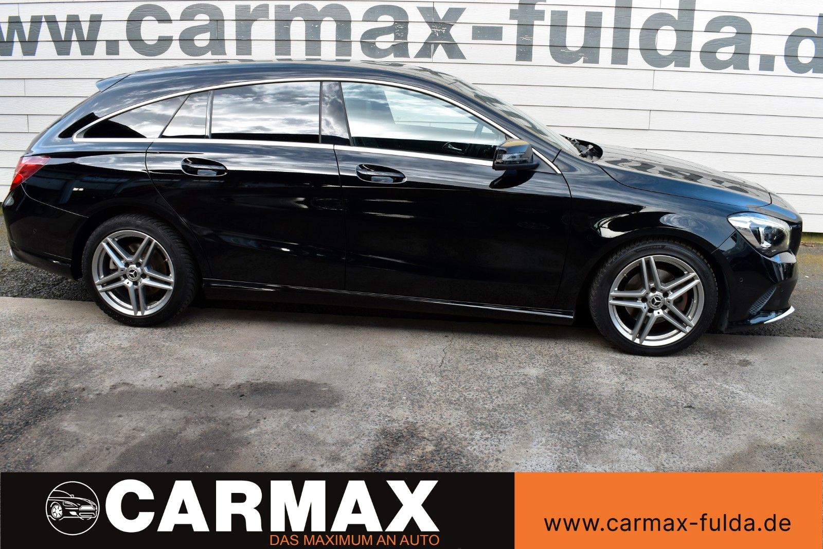 Fahrzeugabbildung Mercedes-Benz CLA 180 SB, Urban Leder,Navi,LED,8fach bereift!