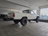 Toyota Hilux N60 Oldtimer - Toyota Hilux mit Benzin-Antrieb