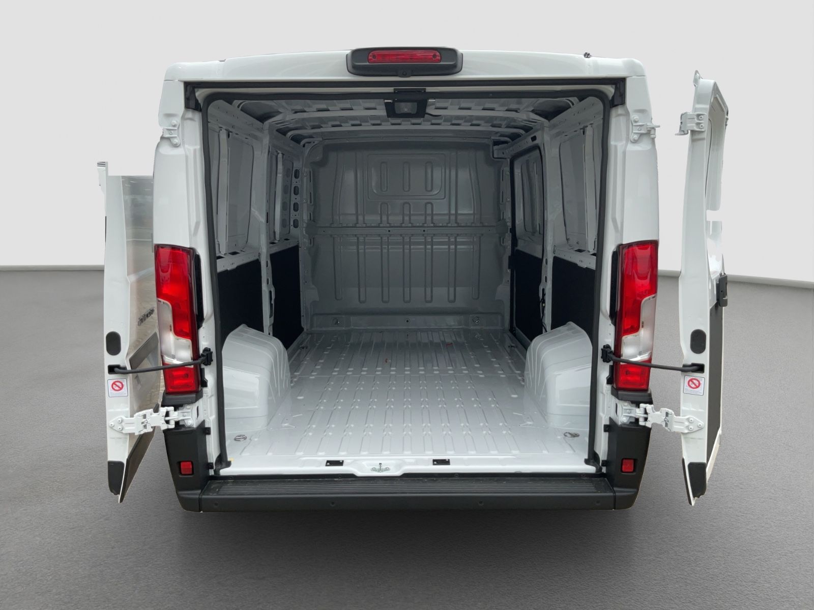 Fahrzeugabbildung Fiat Ducato L2H1 120 Kamera, Premium Kabine