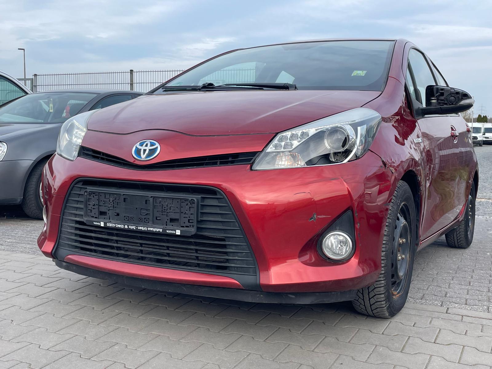 Toyota Yaris Hybrid Life/Navi/Kamera/LED/MFL