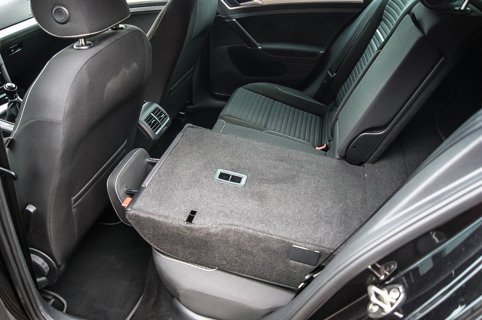 Fahrzeugabbildung Volkswagen Golf 7 Variant 12TSI CUP BMT PARKLENKASSISTENT